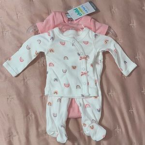 Carter’s Preemie Clothes.